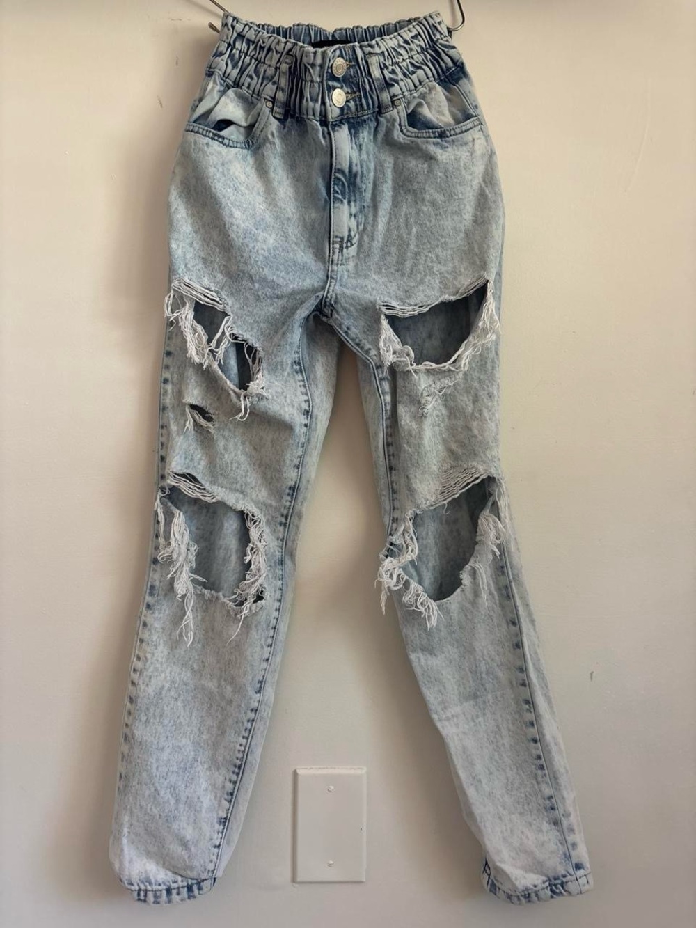 refuge Light Wash Distressed Boyfriend Jeans